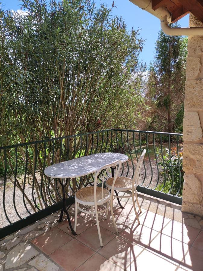 Gite De La Tride 2 Avec Terrasse Proche Du Centre Lectoure Exterior photo