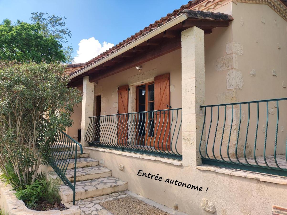 Gite De La Tride 2 Avec Terrasse Proche Du Centre Lectoure Exterior photo